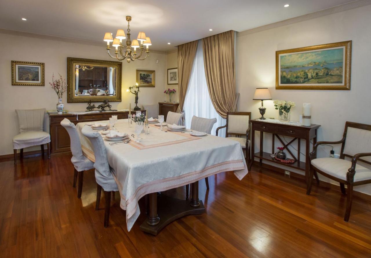 Exceptional Villa In Voula Near The Sea Atenas Exterior foto