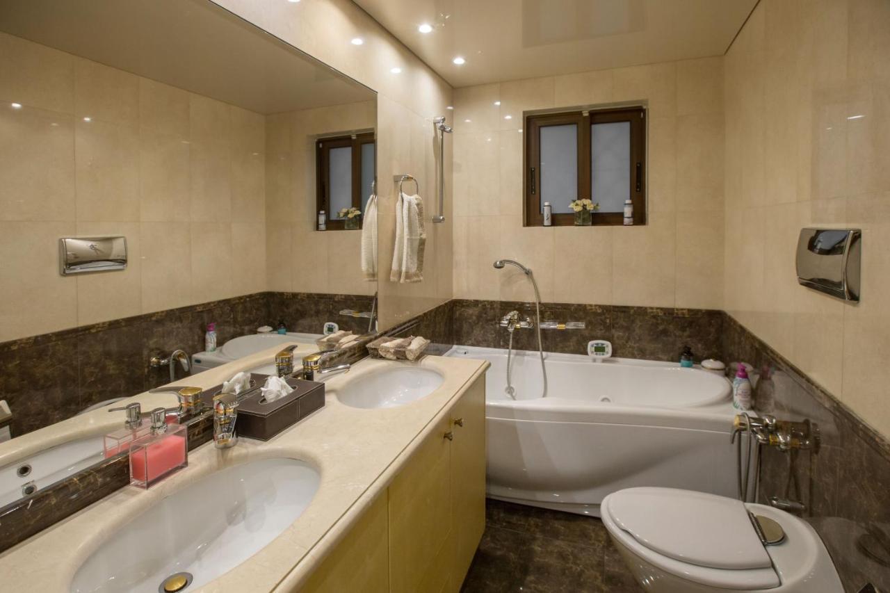 Exceptional Villa In Voula Near The Sea Atenas Exterior foto