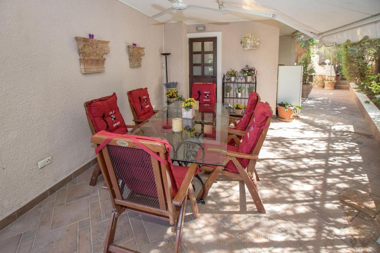 Exceptional Villa In Voula Near The Sea Atenas Exterior foto